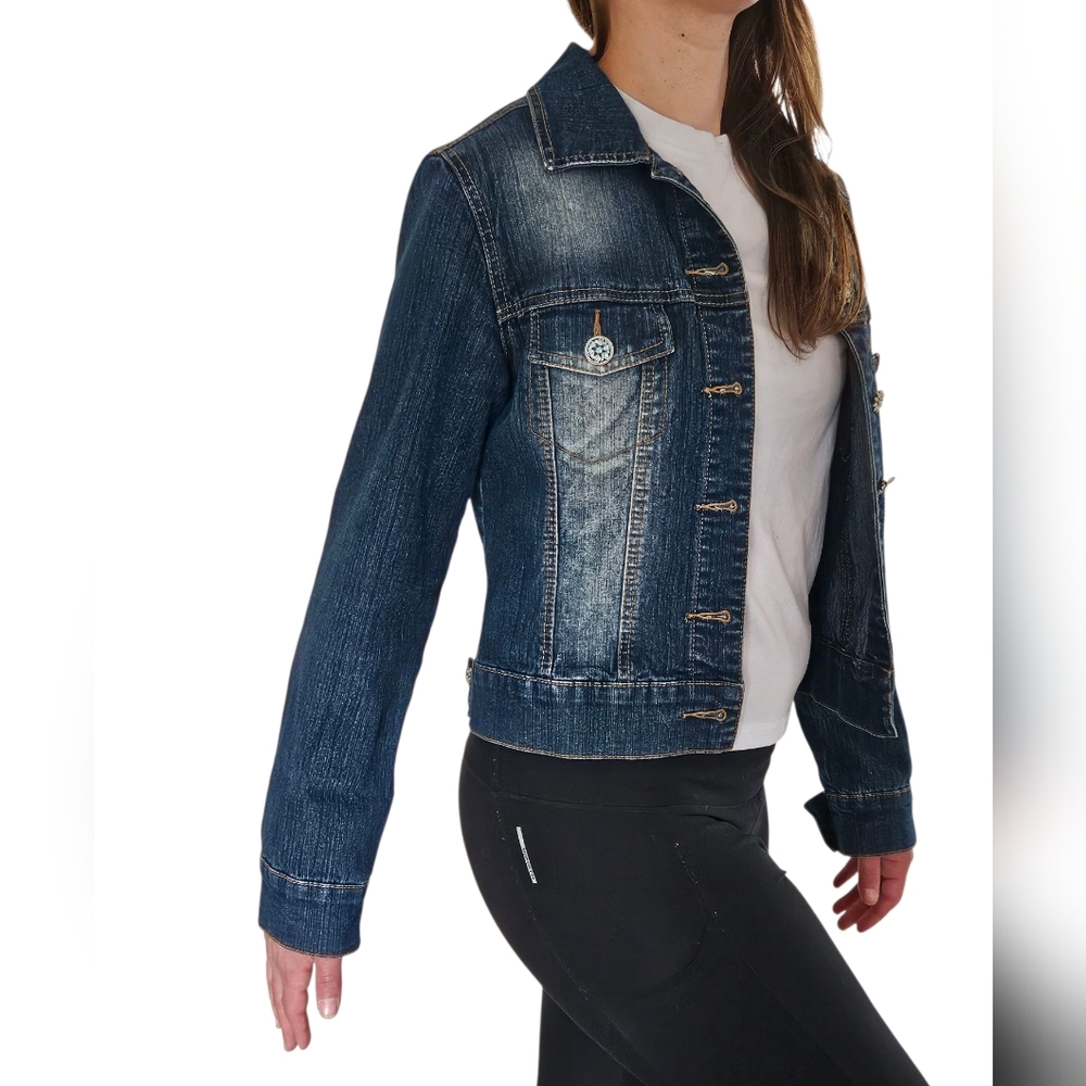 Small Women's Stylish Blue Denim Jacket